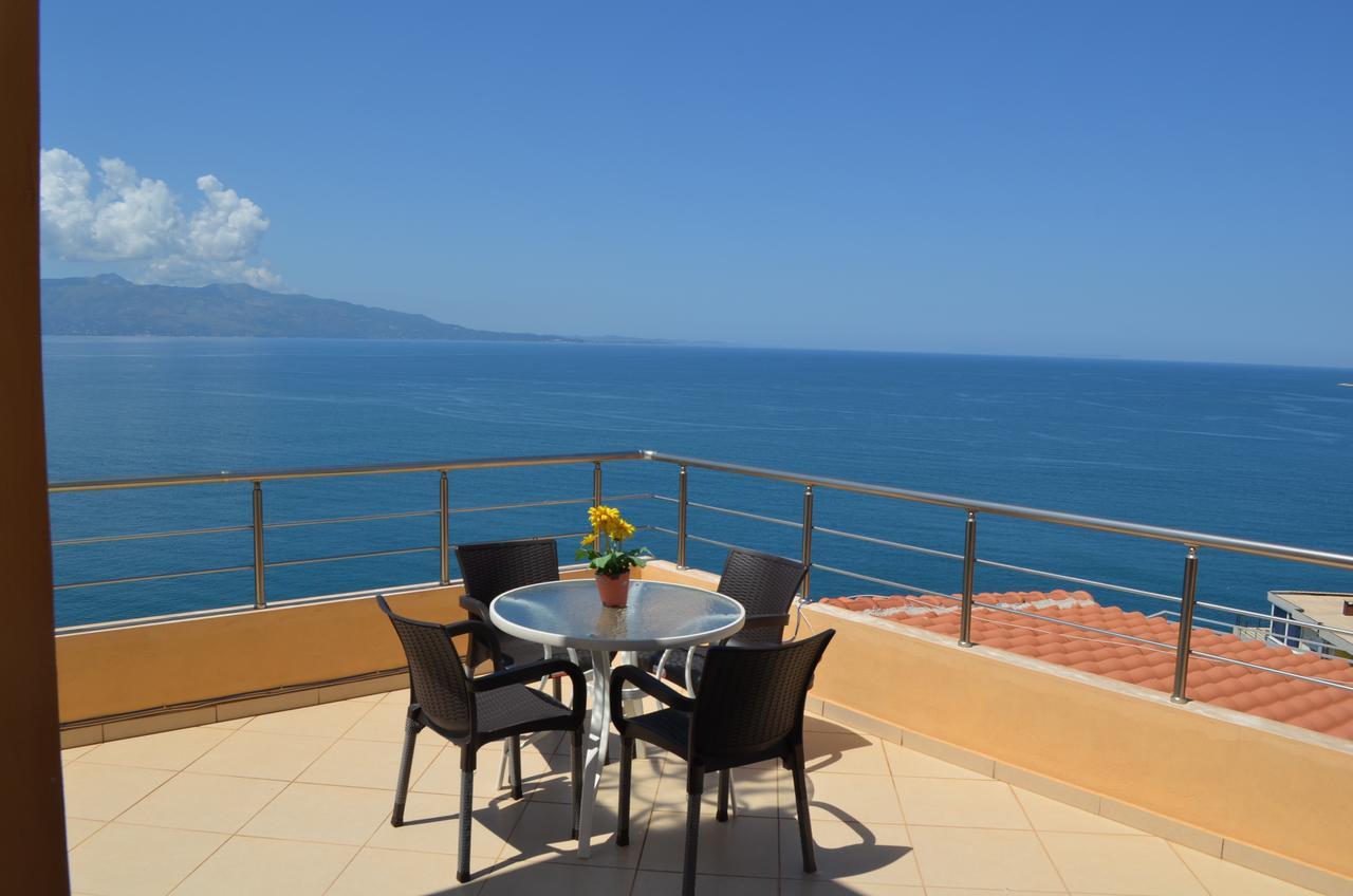Klajdi Apartaments Saranda Kültér fotó